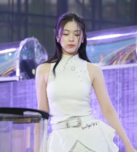 Image 4403365 from Ryujin - ITZY (신류진, Shin Ryu-jin)