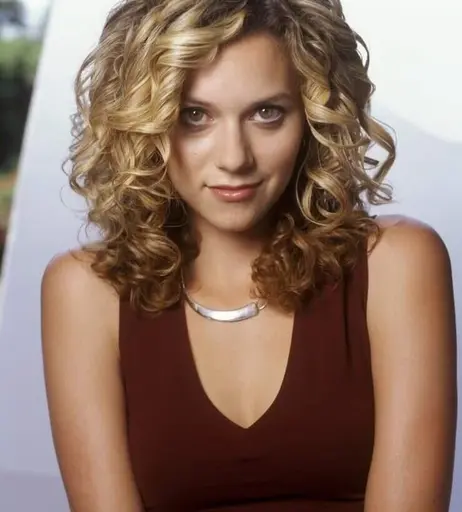 Image 4409134 from Hilarie Burton