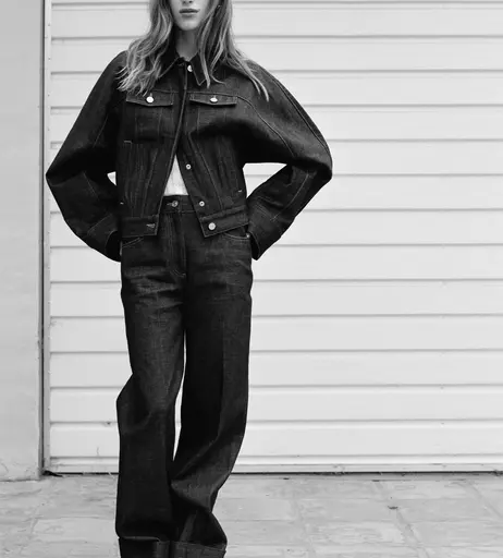 Image 4408552 from Phoebe Dynevor