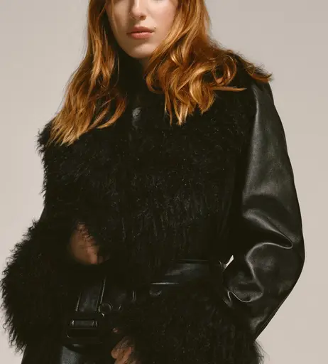 Image 4408490 from Phoebe Dynevor