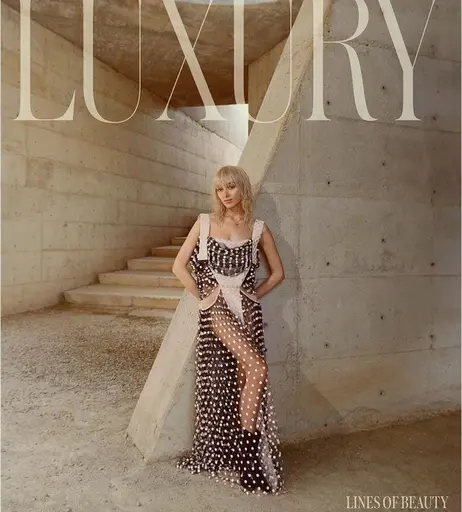 Image 4408171 from Phoebe Dynevor