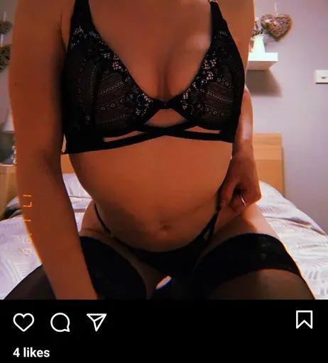 Image 4595558 from D4nilouise Onlyfans / D4niwilliams_ IG / Danielle Williams WHSmith Bristol UK