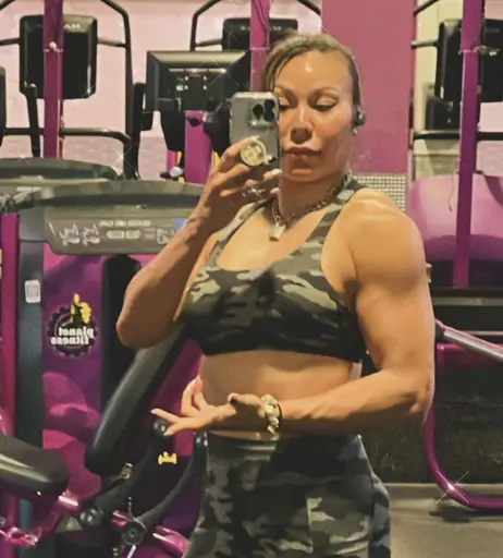 Image 4588792 from Mia Yim