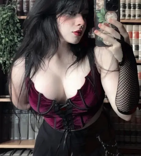 Image 4671632 from BuffGothMom