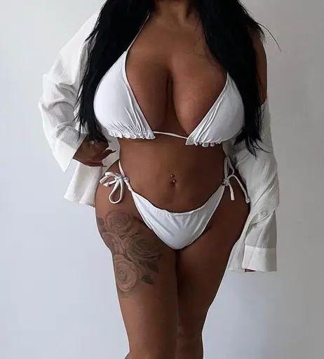 Image 4667994 from Brooke Harman/Missbustyb_x 🇬🇧🍑🍉🧜‍♀️