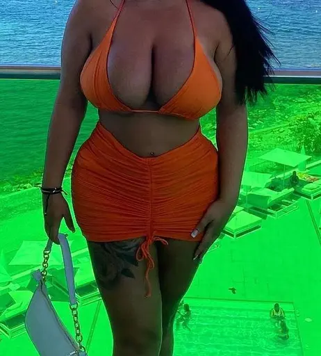 Image 4667946 from Brooke Harman/Missbustyb_x 🇬🇧🍑🍉🧜‍♀️