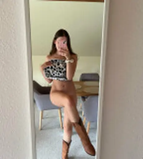 Image 4663888 from Emmaabaker