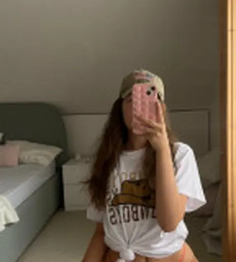 Image 4663653 from Emmaabaker
