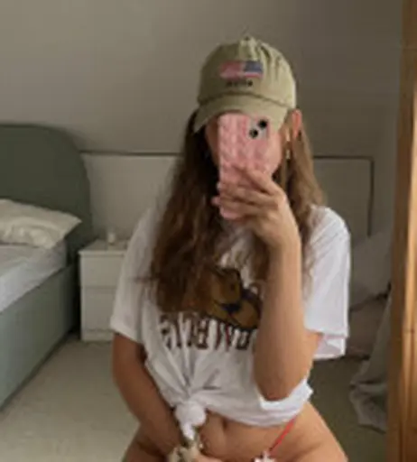 Image 4663657 from Emmaabaker