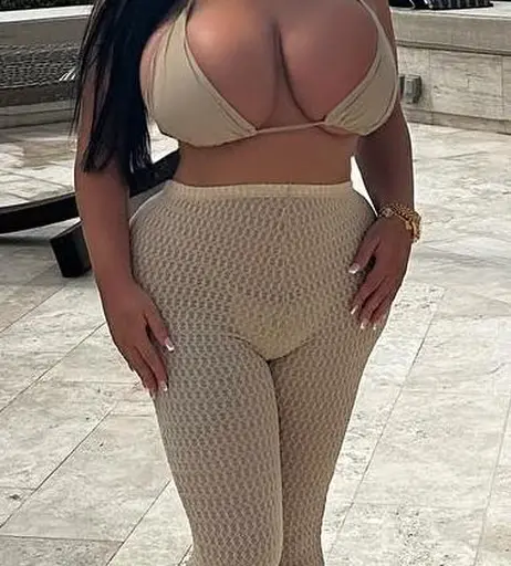 Image 4668063 from Brooke Harman/Missbustyb_x 🇬🇧🍑🍉🧜‍♀️