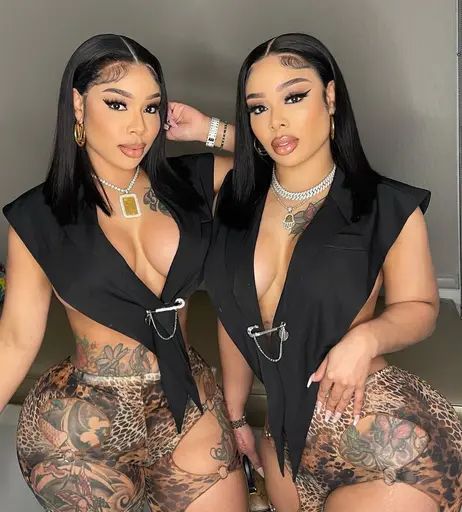 Image 4659006 from Double Dose Twins