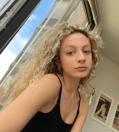 Image 4628258 from Julia Dicesare