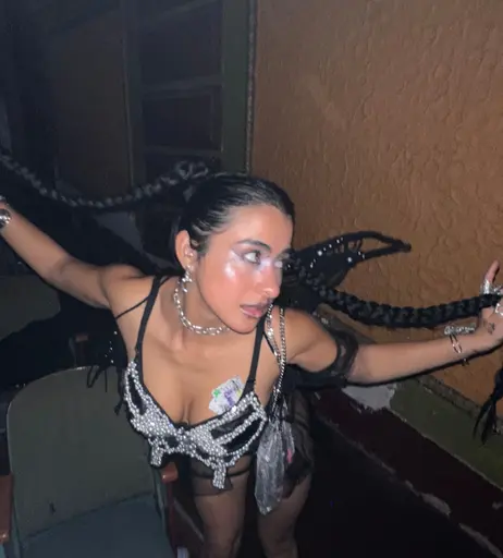 Image 4038710 from Mia Valentine