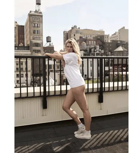 Image 719475 from Elle Wagner