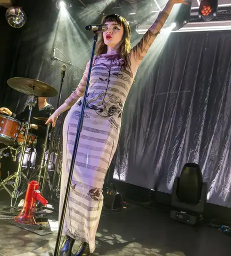 Image 7182857 from Lauren Mayberry (Singer)