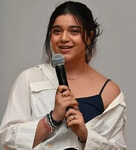 Image 7175339 from Iman Vellani