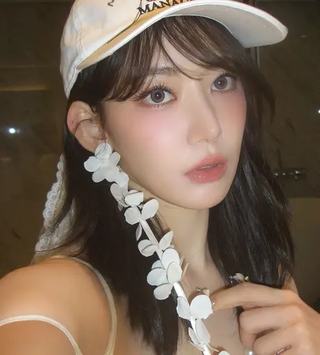 Image 7163077 from Sakura Miyawaki 宮脇 咲良 | LESSERAFIM