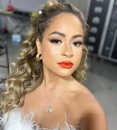Image 7160184 from Kayla Braxton