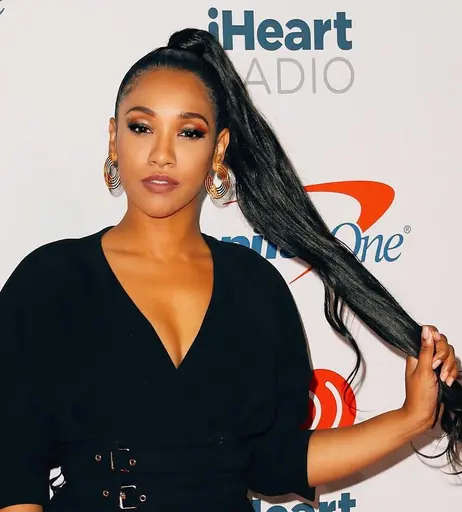 Image 7168708 from Candice patton