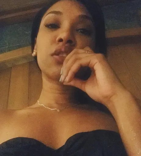 Image 7168685 from Candice patton