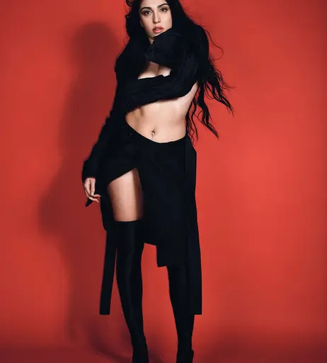 Image 7280209 from Lourdes Leon