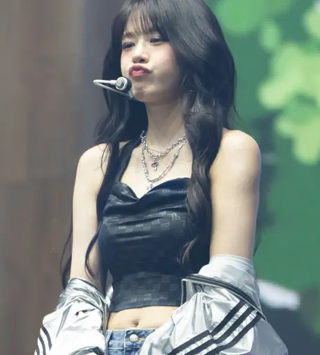 Image 7262773 from An Yujin 안유진 | YUJIN