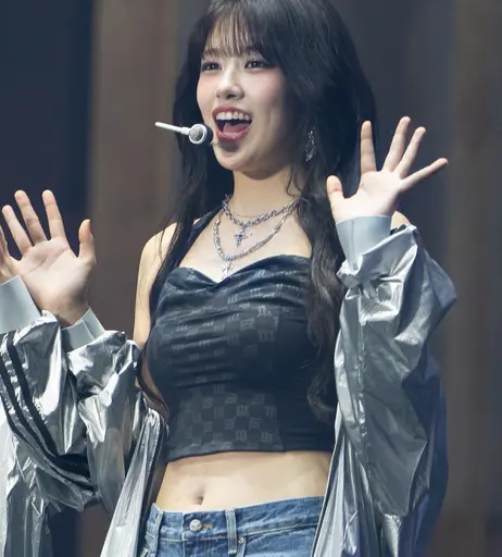 Image 7262775 from An Yujin 안유진 | YUJIN