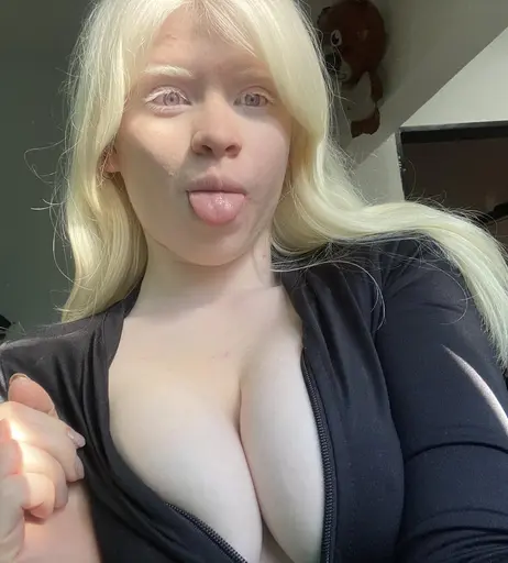 Image 7257507 from Snowwhitebella