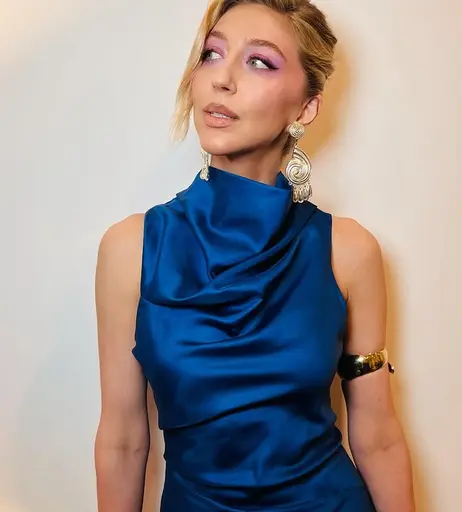 Image 7253780 from Heidi Gardner