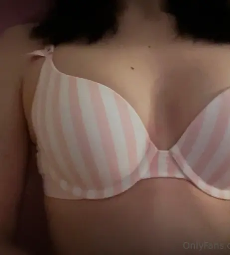 Image 7215234 from ItsNotDatSrs / Notdatsrs / liz / lilredvlvt