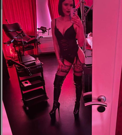 Image 720779 from Lady Jolie Berrie