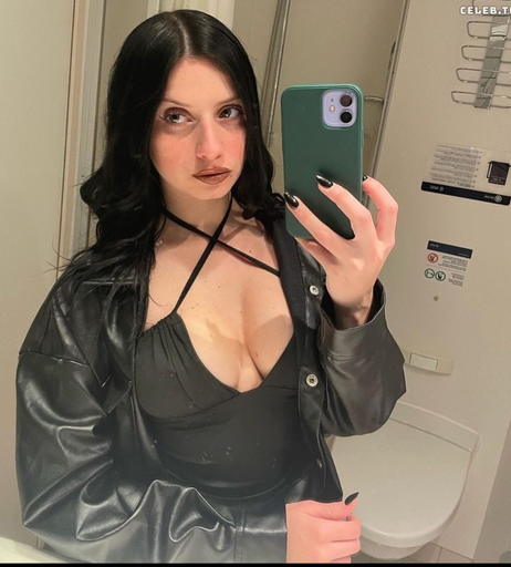 Image 7393885 from Abigail Lux