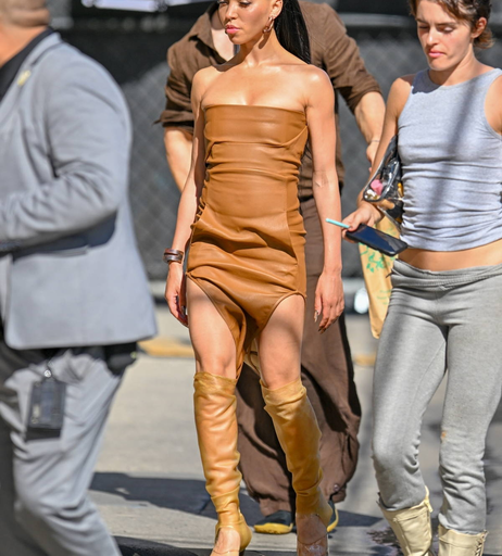 Image 7376438 from FKA Twigs