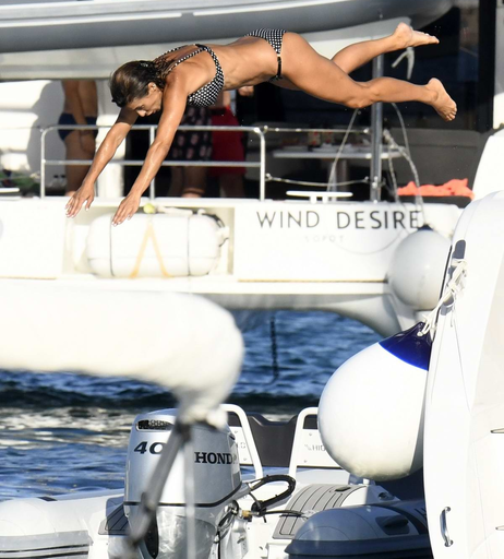 Image 7377759 from Elisabetta Canalis
