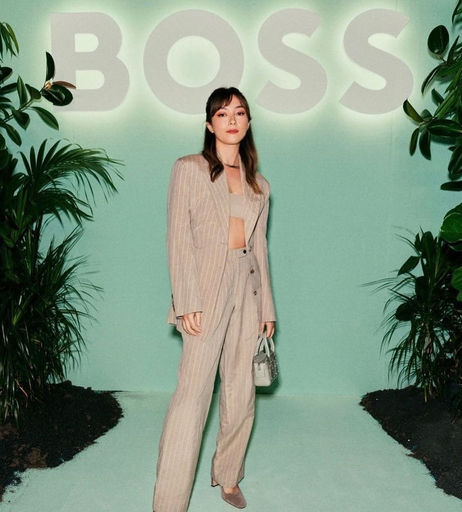 Image 7379043 from Natasha Liu Bordizzo