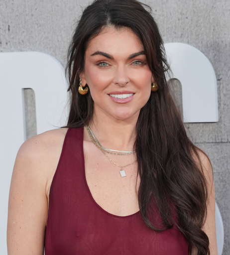 Image 7378813 from Serinda Swan