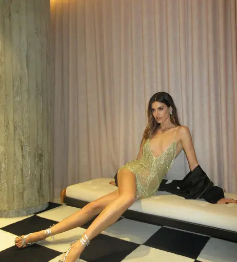 Image 7340414 from Camila Queiroz