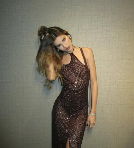 Image 7340398 from Camila Queiroz