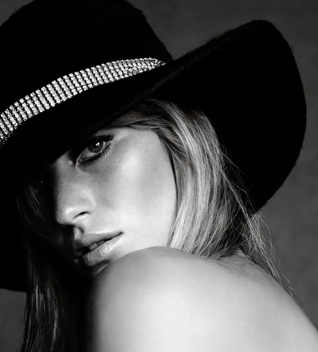 Image 7896207 from Gisele Bündchen