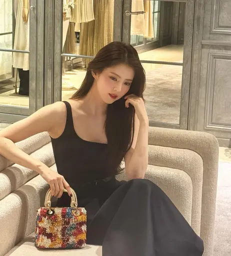 Image 7894198 from Han So-hee