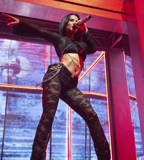 Image 7891009 from Becky G