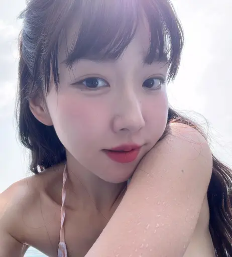 Image 7883035 from Sunny Dahye