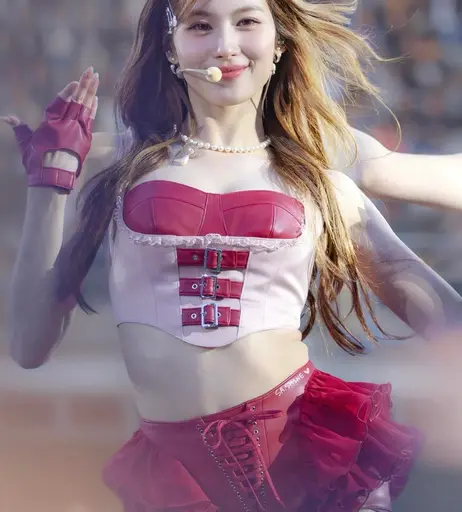 Image 7889574 from Minatozaki Sana (TWICE)