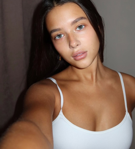 Image 7856469 from Emilybatee
