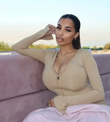 Image 7853422 from Kadelle Samuals, @kadellesamuals_ busty instagram model