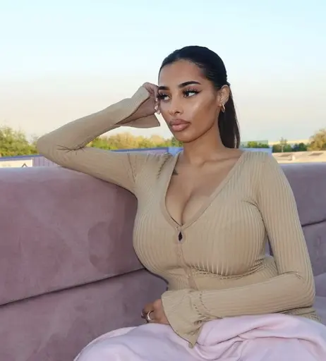 Image 7853421 from Kadelle Samuals, @kadellesamuals_ busty instagram model