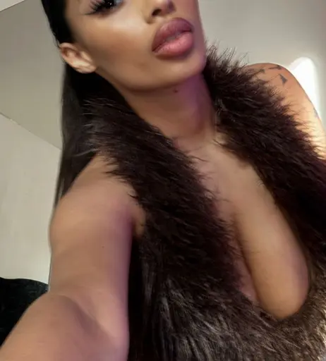 Image 7853425 from Kadelle Samuals, @kadellesamuals_ busty instagram model