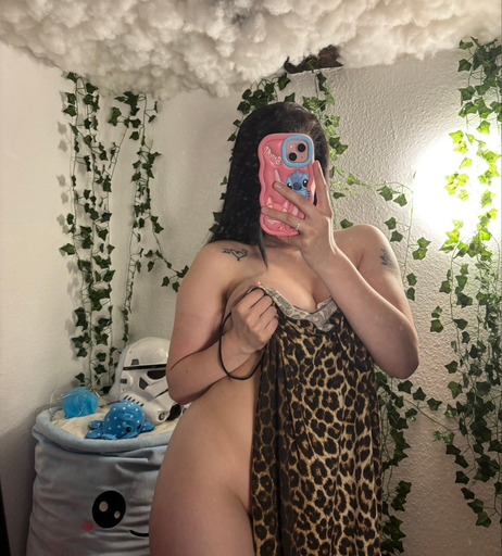 Image 7849300 from luciaaleyy