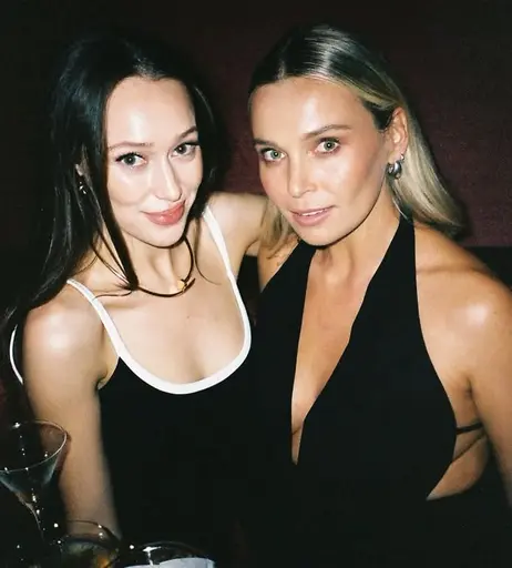 Image 7991443 from Alycia Debnam Carey