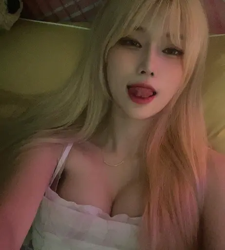 Image 7998922 from we8136 | 최솜이